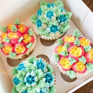 Cakepro – komplet za dekoracijo sladic v obliki rožic (7 kosov) 03