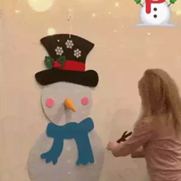 CHRISTMAS SNOWMAN – Snežak iz klobučevine s snemljivimi okraski 02